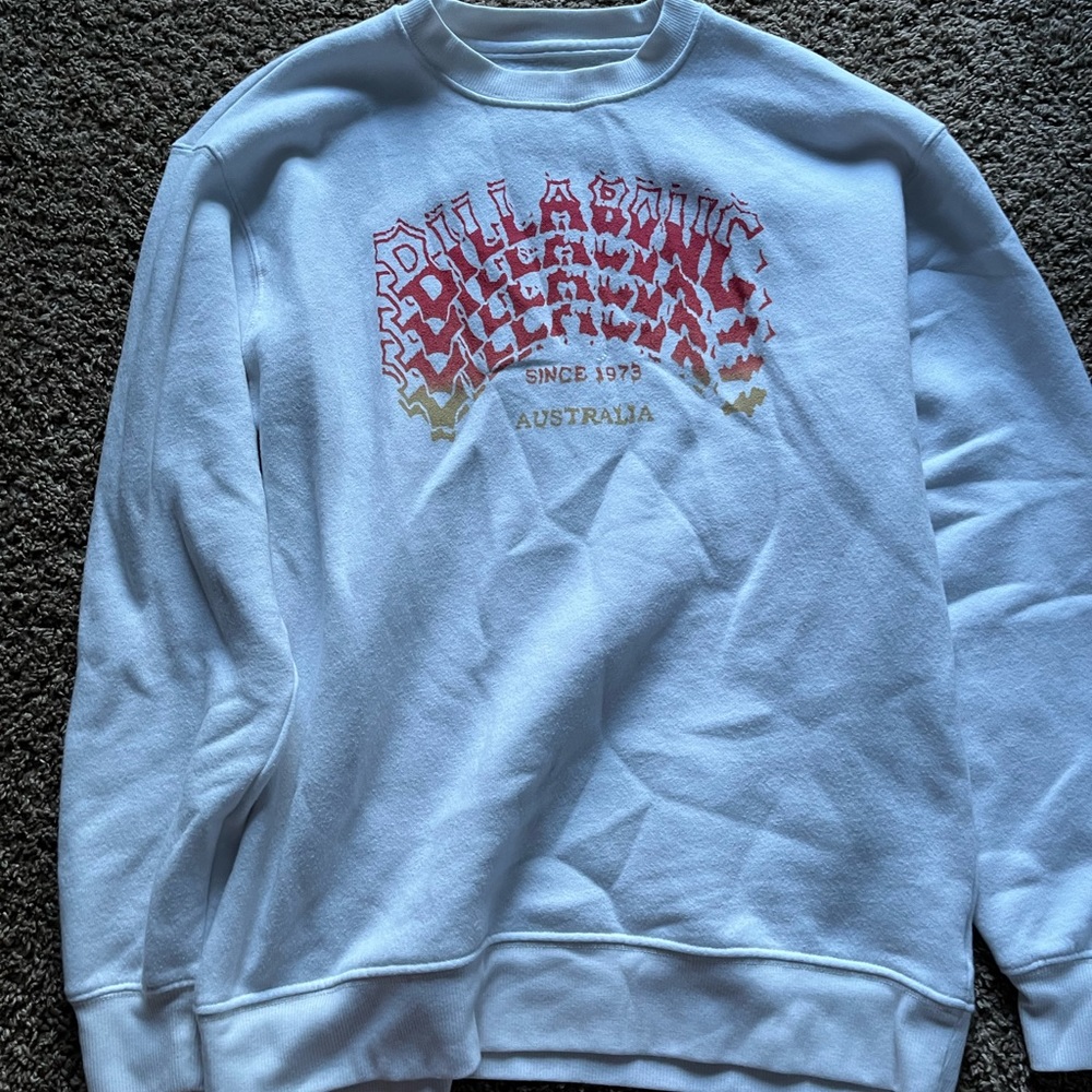 billabong sweatshirt only worn once supper soft and cute
